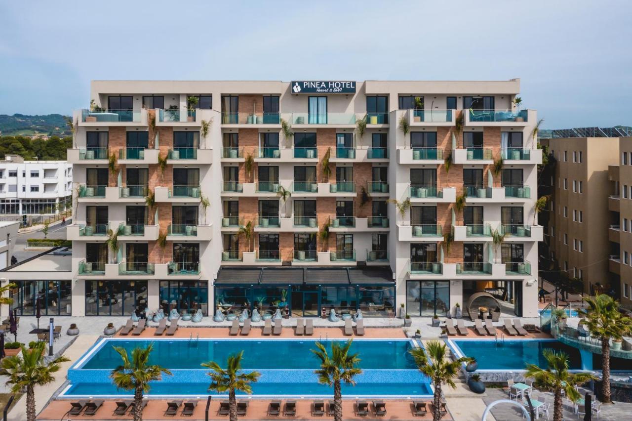 Pinea Hotel Resort&Spa Golem  Exterior foto